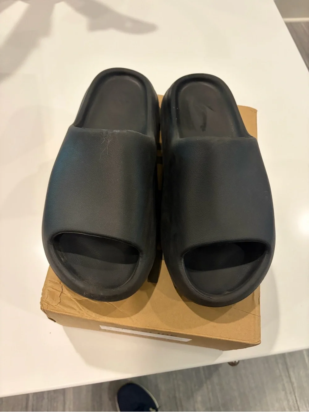 Yeezy slides Onyx Size 12